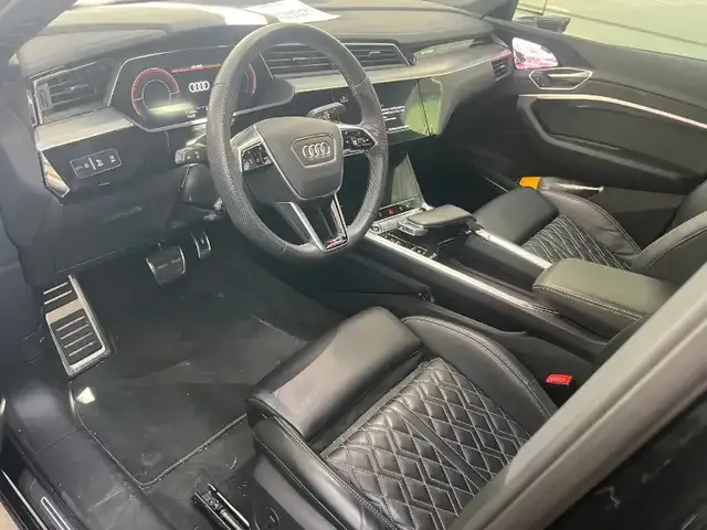 Audi Q8 e-tron
