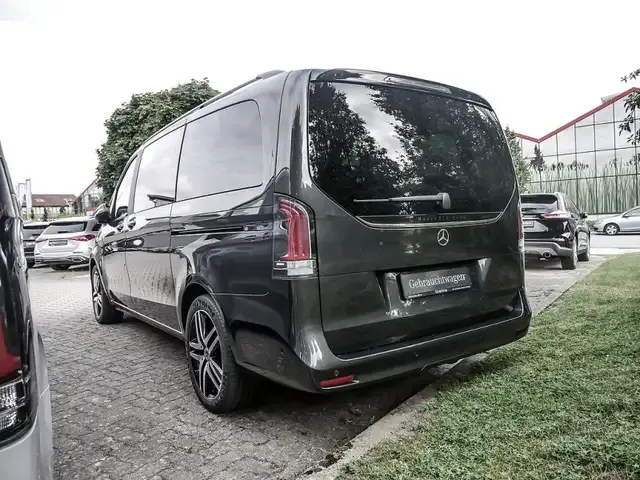 Mercedes-Benz V 250