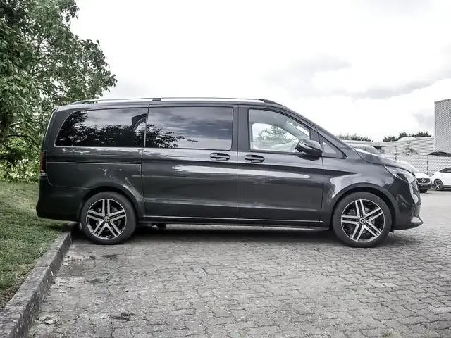 Mercedes-Benz V 250