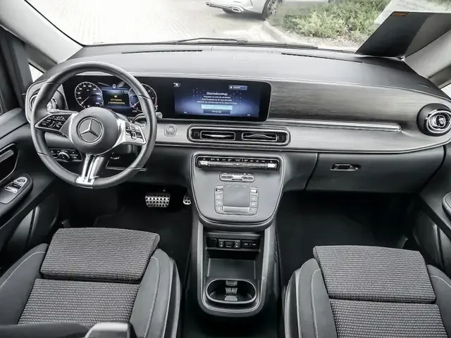 Mercedes-Benz V 250
