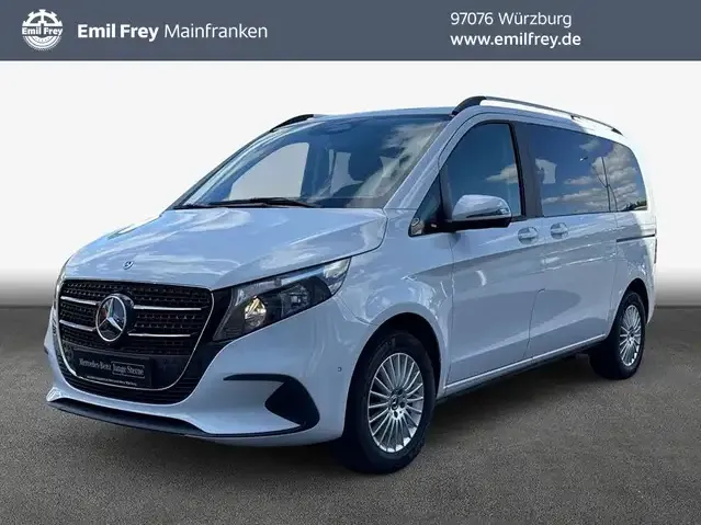 Mercedes-Benz V 220