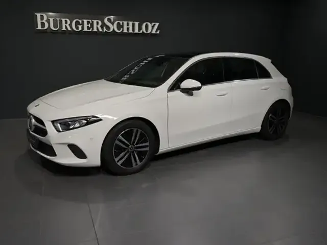 Mercedes-Benz A 220