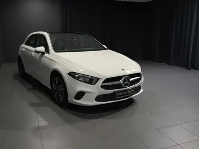 Mercedes-Benz A 220