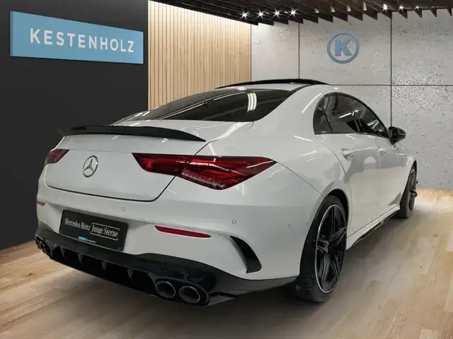 Mercedes-Benz CLA 45 AMG