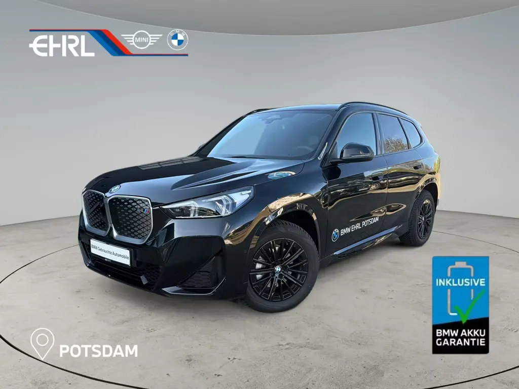 BMW iX1