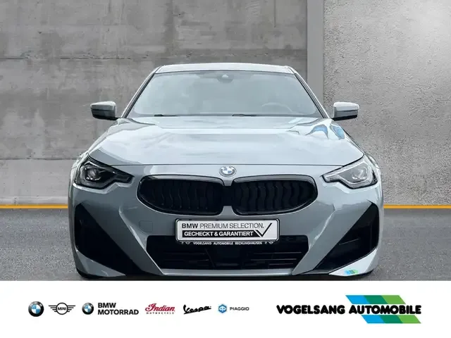 BMW 218