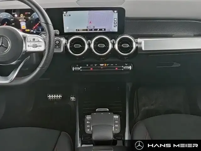 Mercedes-Benz GLB 180