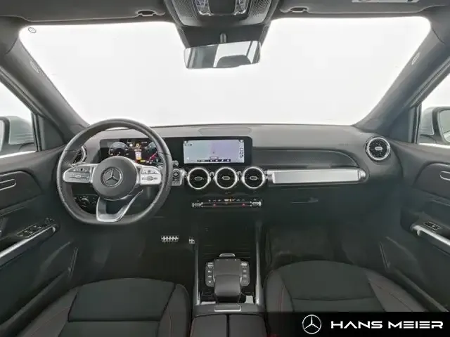 Mercedes-Benz GLB 180