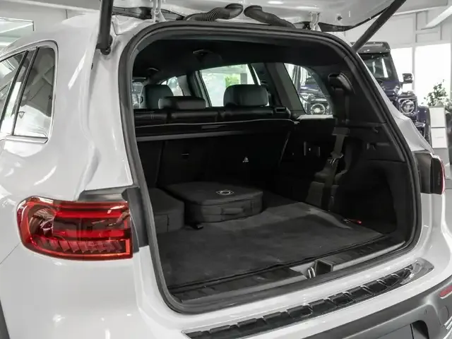 Mercedes-Benz EQB 300