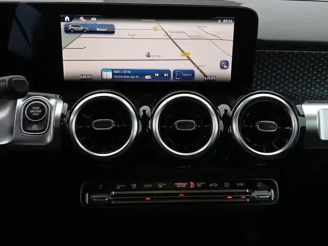 Mercedes-Benz GLB 200