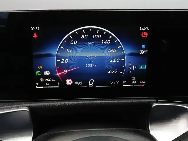 Mercedes-Benz GLB 200