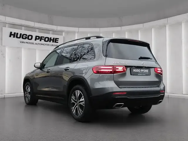 Mercedes-Benz GLB 200