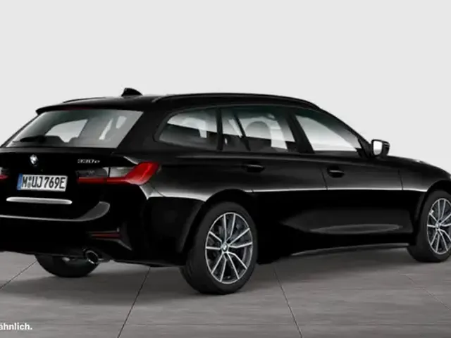BMW 330