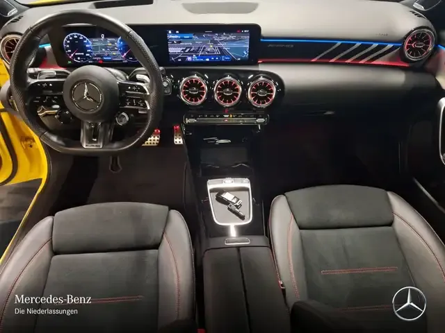 Mercedes-Benz A 35 AMG