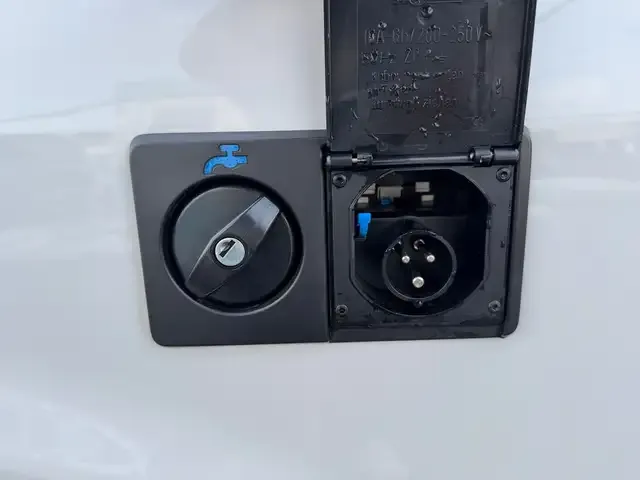 Volkswagen T6.1 California