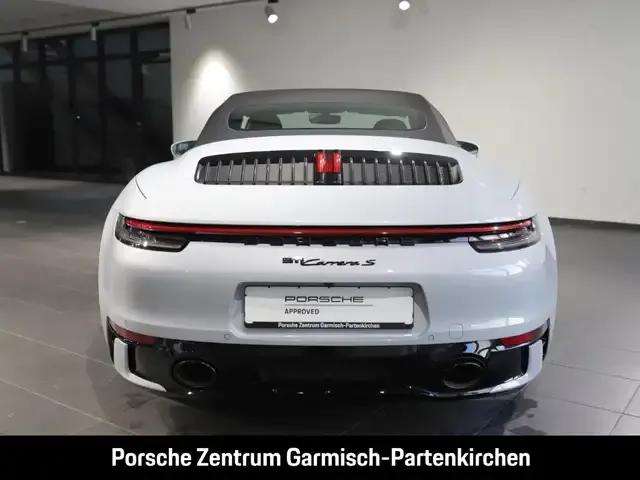 Porsche 992