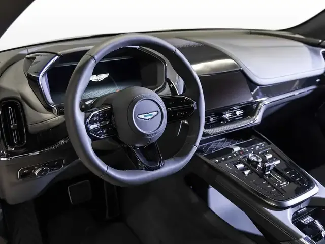 Aston Martin DBX