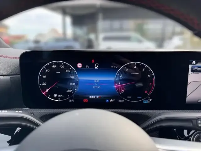 Mercedes-Benz CLA 200