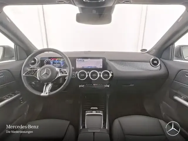 Mercedes-Benz GLA 220