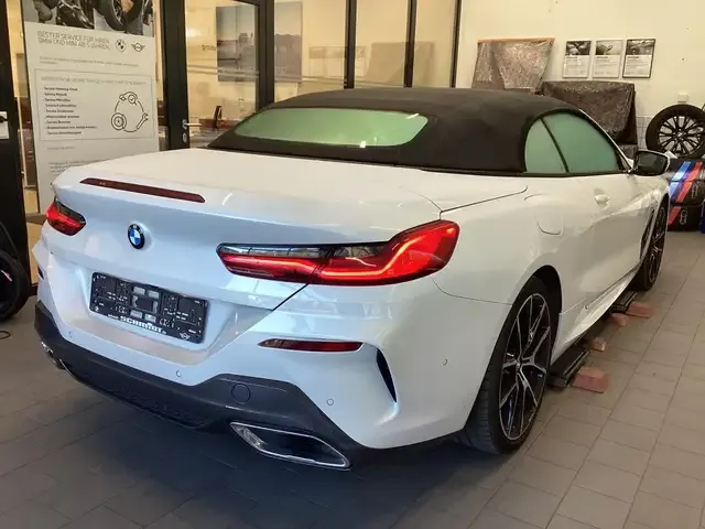 BMW 840