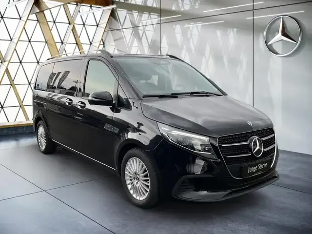 Mercedes-Benz V 220