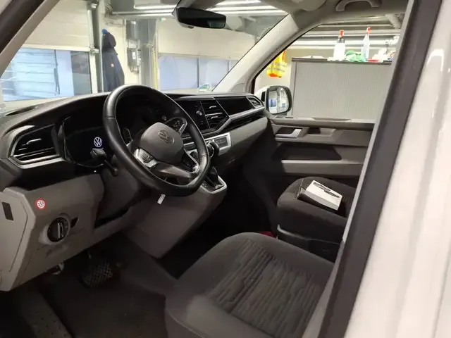 Volkswagen T6.1 Caravelle