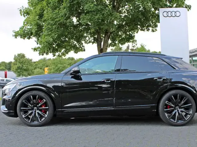 Audi SQ8