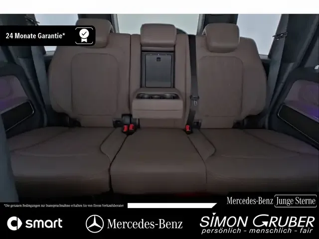 Mercedes-Benz G 500