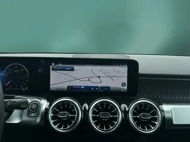 Mercedes-Benz GLB 200