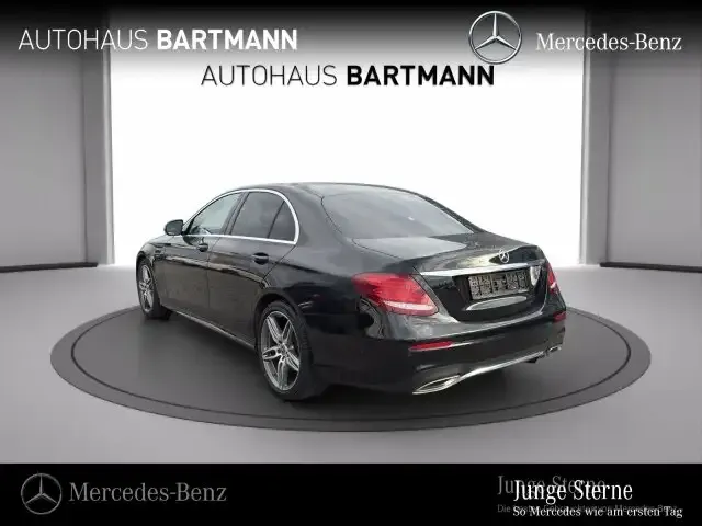 Mercedes-Benz E 200