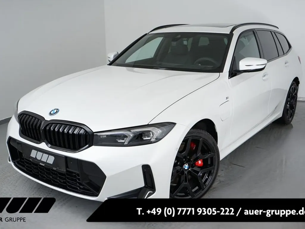BMW 330