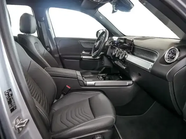 Mercedes-Benz EQB 300