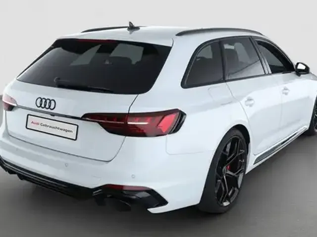 Audi RS4