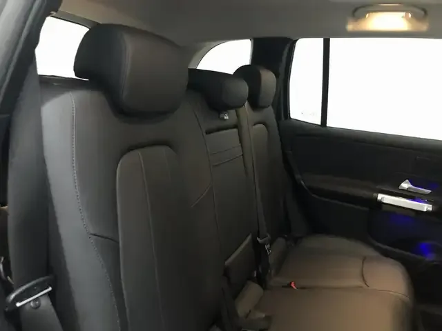 Mercedes-Benz GLB 220