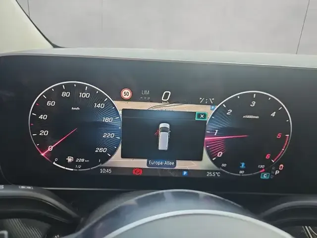 Mercedes-Benz V 250