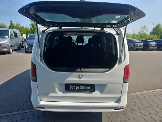 Mercedes-Benz V 250