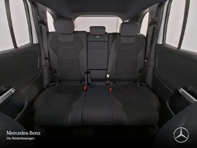 Mercedes-Benz EQB 300