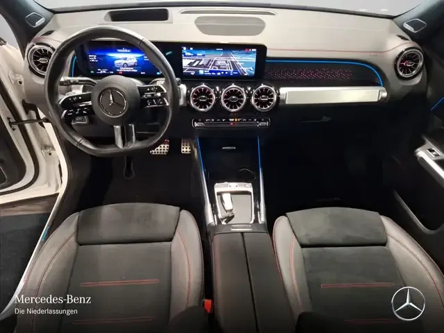 Mercedes-Benz EQB 300