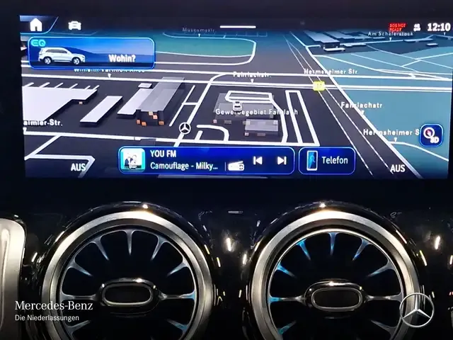 Mercedes-Benz EQB 300