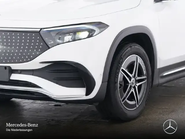 Mercedes-Benz EQB 300