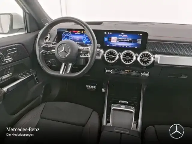 Mercedes-Benz EQB 300