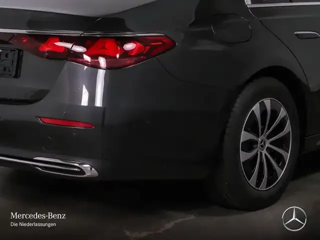 Mercedes-Benz E 200