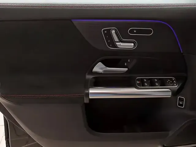 Mercedes-Benz EQA 300