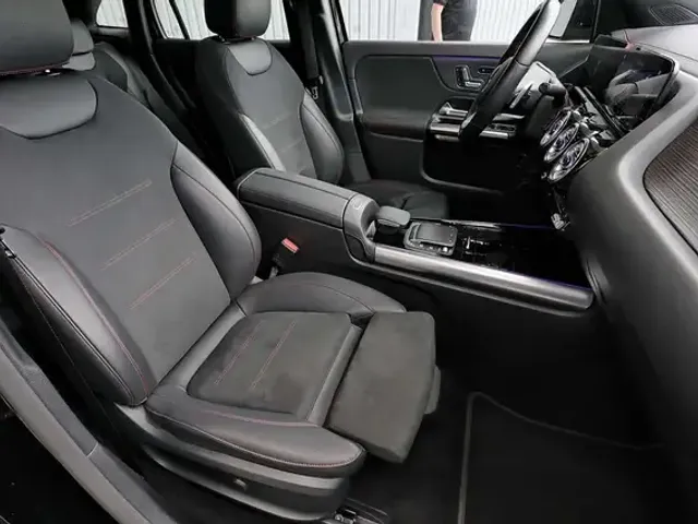 Mercedes-Benz EQA 300