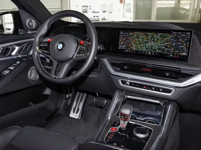 BMW XM
