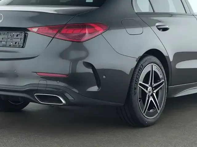 Mercedes-Benz C 180