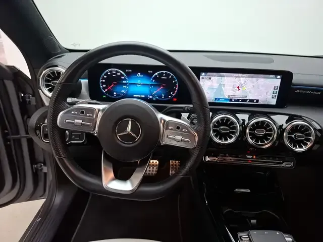 Mercedes-Benz CLA 35 AMG