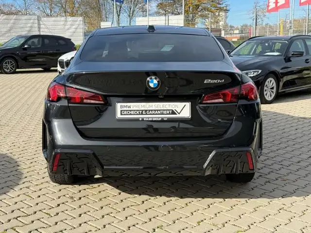 BMW 220