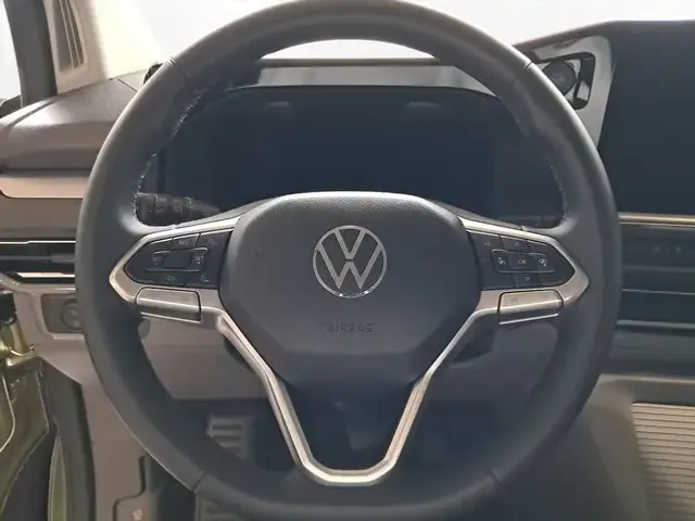 Volkswagen T7 Caravelle