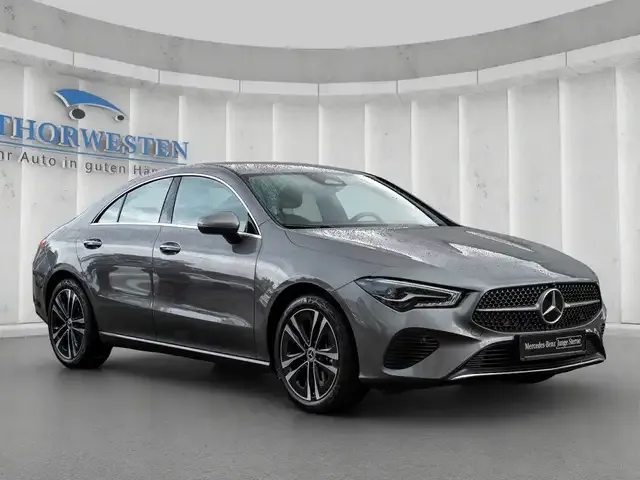 Mercedes-Benz CLA 180